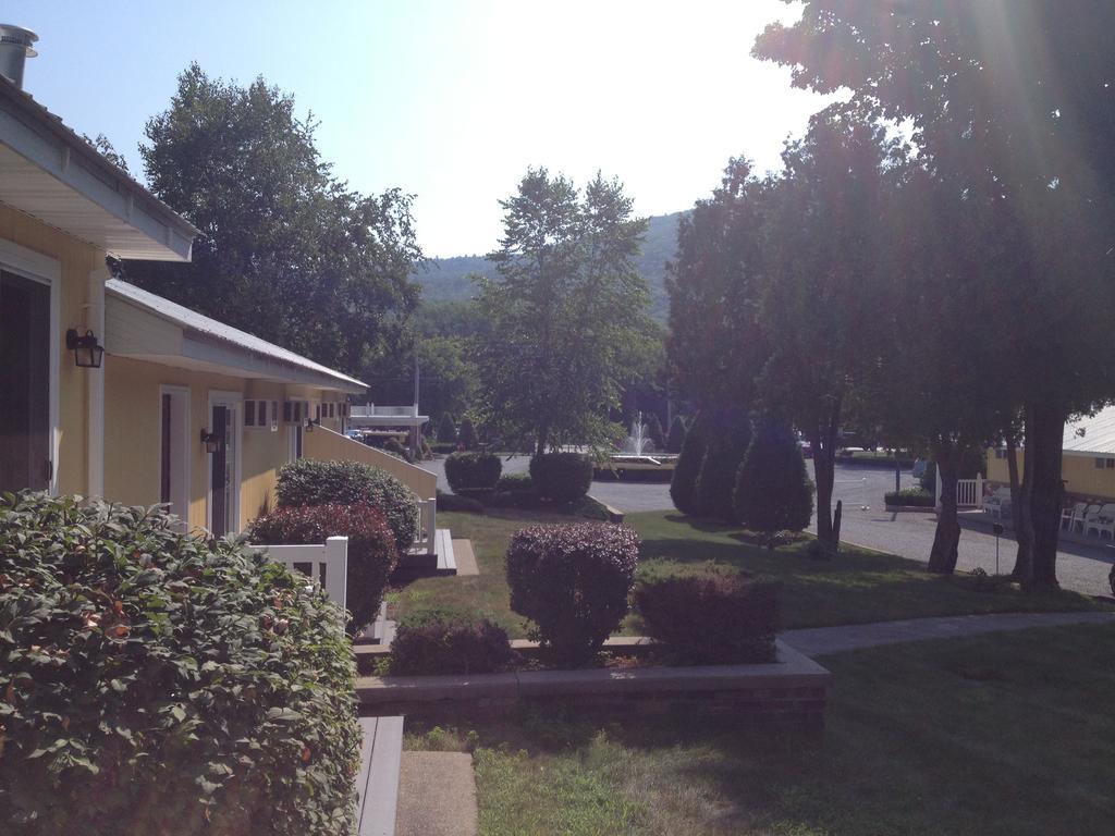 Colonel Williams Resort And Suites Lake George Zimmer foto