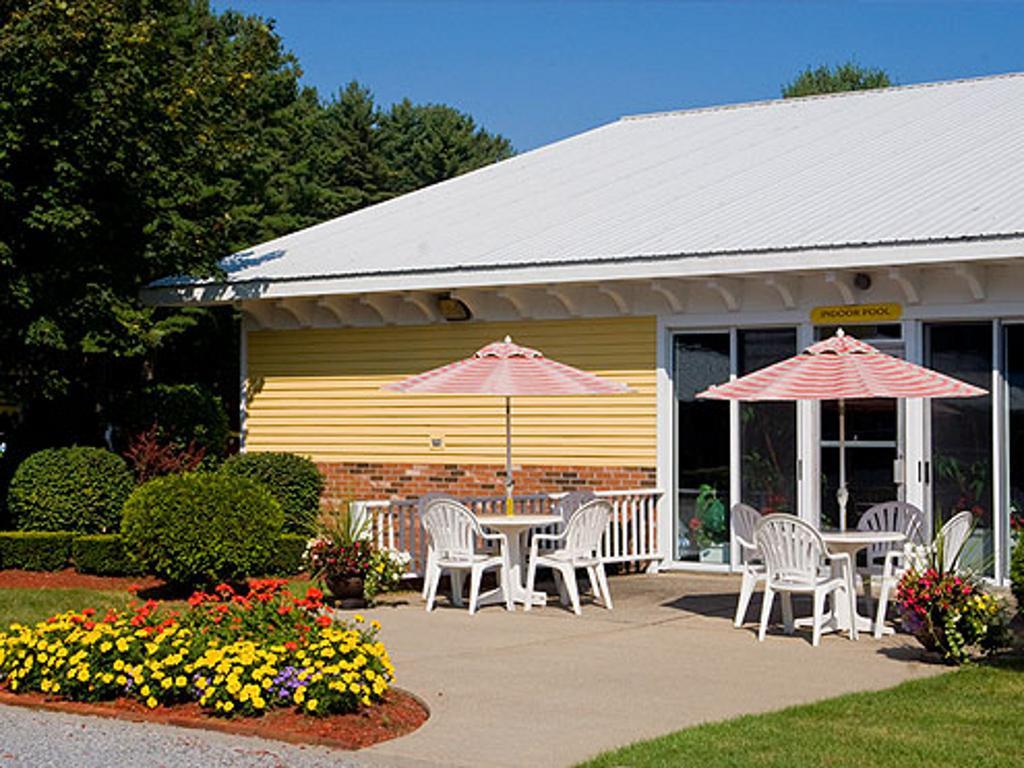 Colonel Williams Resort And Suites Lake George Exterior foto